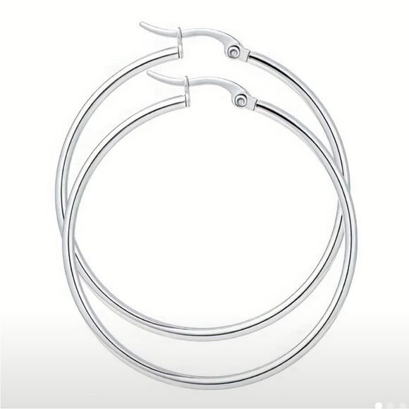 Elegant Silver Color Hoop Earrings - Picture 2 of 4